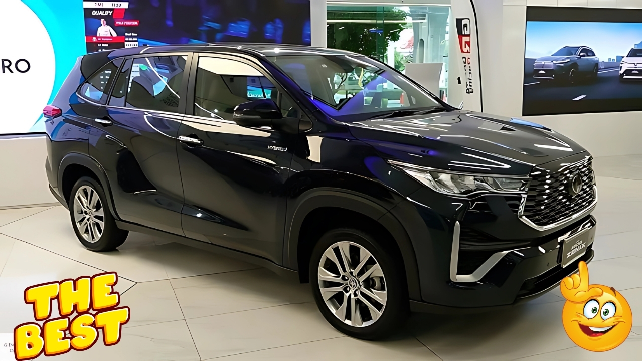 Toyota Innova Hycross
